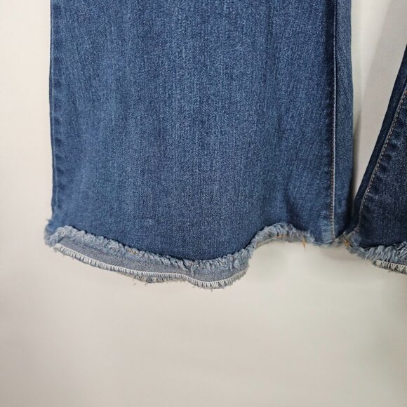 FREE PEOPLE Flare Bell Bottom Jeans MEDIUM BLUE size 26 Low Rise Raw Hem Denim - Picture 5 of 7